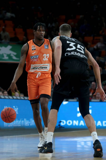 她擅长利用 她擅长利用